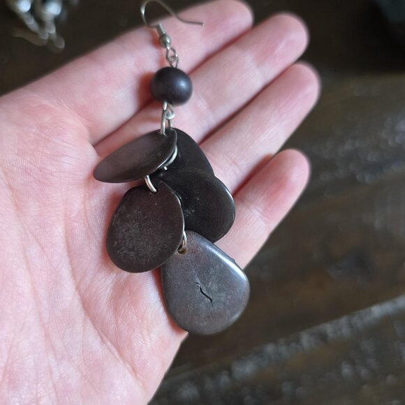 Vintage Lot of 2 Pairs Wood Dangle Earrings Boho Earthy Artsy Retro MCM Brown - Picture 4 of 7